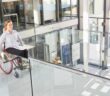 Schlaganfall mit 26: Darum trifft es so viele junge Menschen ( Foto: Adobe Stock - Robert Kneschke )