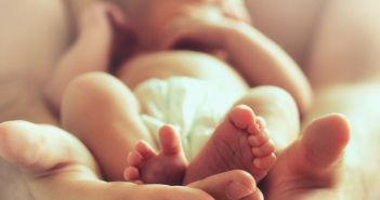 Zusammenhang zwischen Geburtsgewicht und Fettlebererkrankung bei jungen Menschen Zusammenhang zwischen Geburtsgewicht und Fettlebererkrankung bei jungen (Foto: AdobeStock - BazziBa 118232145)